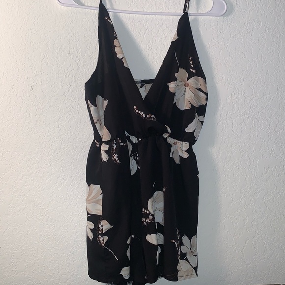 Romper - Picture 1 of 1